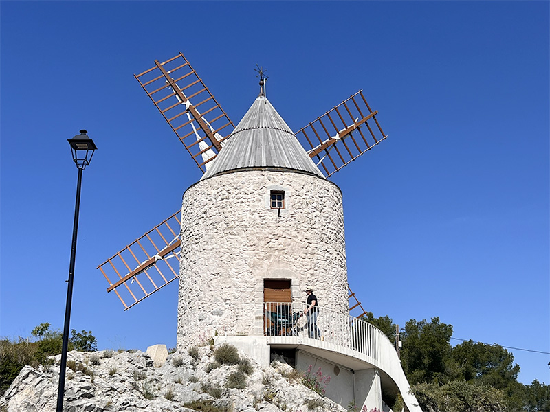 les pennes mirabeau- moulin de pallières - randonnée